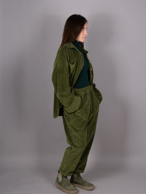 Pantalone in velluto color militare