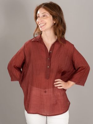 Camicia vittoria romantica goffrata colore marsala