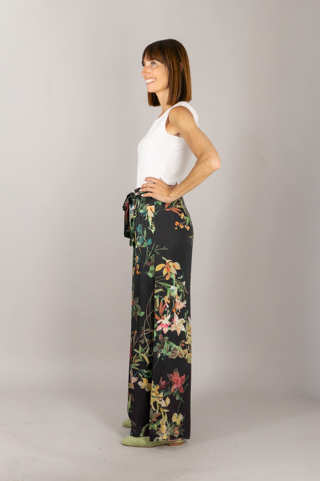 pantalone palazzo tulia fantasia laterale dettagli di capogrio pantalone palazzo tulia fantasia laterale dettagli di capogrio